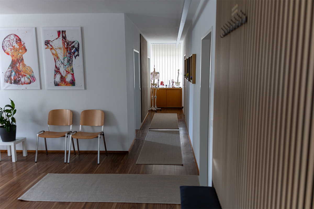 Eingangsbereich der Physiotherapiepraxis in Amstetten